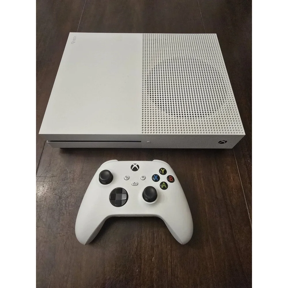 Microsoft Xbox One S 1TB Console Bundle w/ Wireless Controller And 1‎ Game